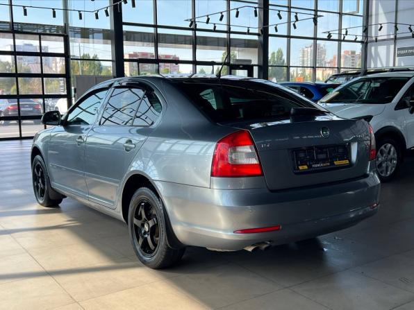 Skoda Octavia II (A5) Рестайлинг с пробегом 2012 года, цена 850 000 рублей, 240320 км, лифтбек, Автокод Объявления