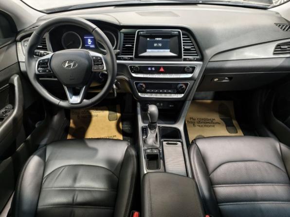 Hyundai Sonata VII (LF) Рестайлинг с пробегом 2017 года, цена 1 606 600 рублей, 172541 км, седан, Автокод Объявления