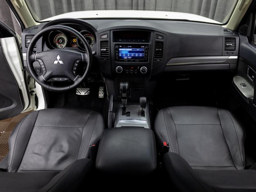 Mitsubishi Pajero IV Рестайлинг 1 Краснодар  - изображение 16