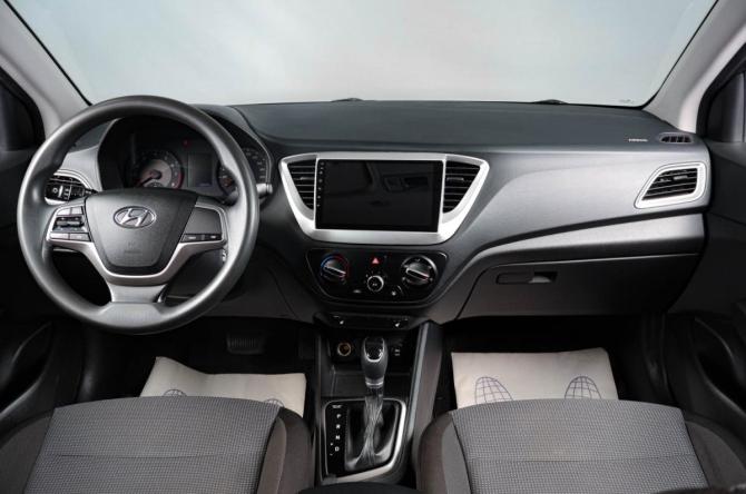 Hyundai Solaris II Рестайлинг с пробегом 2021 года, цена 1 539 000 рублей, 128600 км, седан, Автокод Объявления