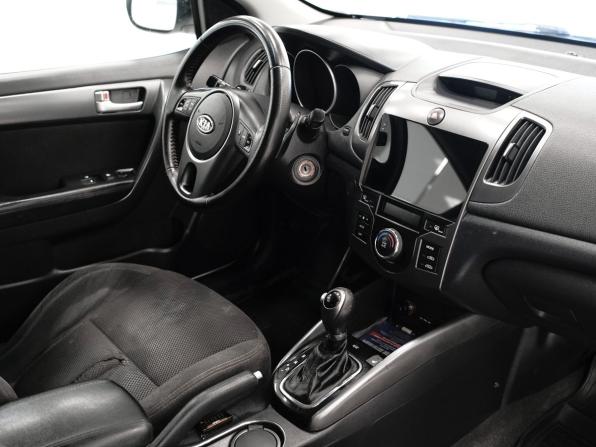 Kia Cerato II с пробегом 2011 года, цена 550 000 рублей, 246068 км, купе, Автокод Объявления
