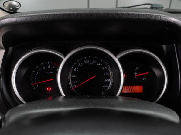 Nissan Tiida I Рестайлинг с пробегом 2011 года, цена 599 000 рублей, 172231 км, хэтчбек, Автокод Объявления