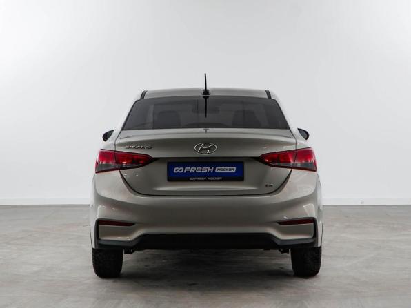 Hyundai Solaris II с пробегом 2018 года, цена 1 373 444 рубля, 91556 км, седан, Автокод Объявления