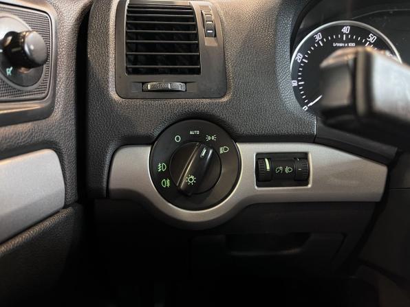 Skoda Octavia II (A5) Рестайлинг с пробегом 2013 года, цена 900 000 рублей, 185535 км, лифтбек, Автокод Объявления