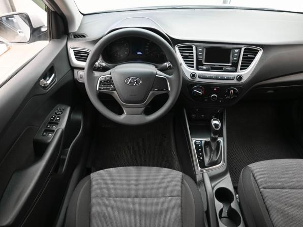 Hyundai Solaris II Рестайлинг с пробегом 2021 года, цена 1 899 000 рублей, 39164 км, седан, Автокод Объявления