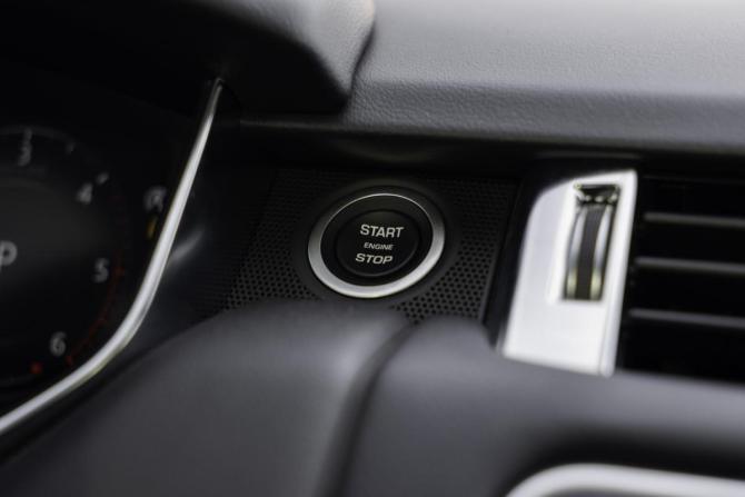 Land Rover Range Rover Sport II Рестайлинг с пробегом 2022 года, цена 8 800 000 рублей, 43516 км, внедорожник, Автокод Объявления
