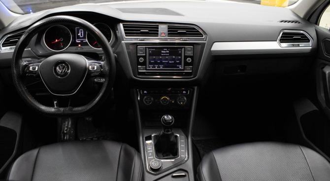 Volkswagen Tiguan II с пробегом 2017 года, цена 1 999 000 рублей, 190860 км, внедорожник, Автокод Объявления