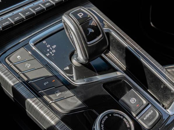 Geely Atlas Pro с пробегом 2023 года, цена 2 040 000 рублей, 63480 км, внедорожник, Автокод Объявления
