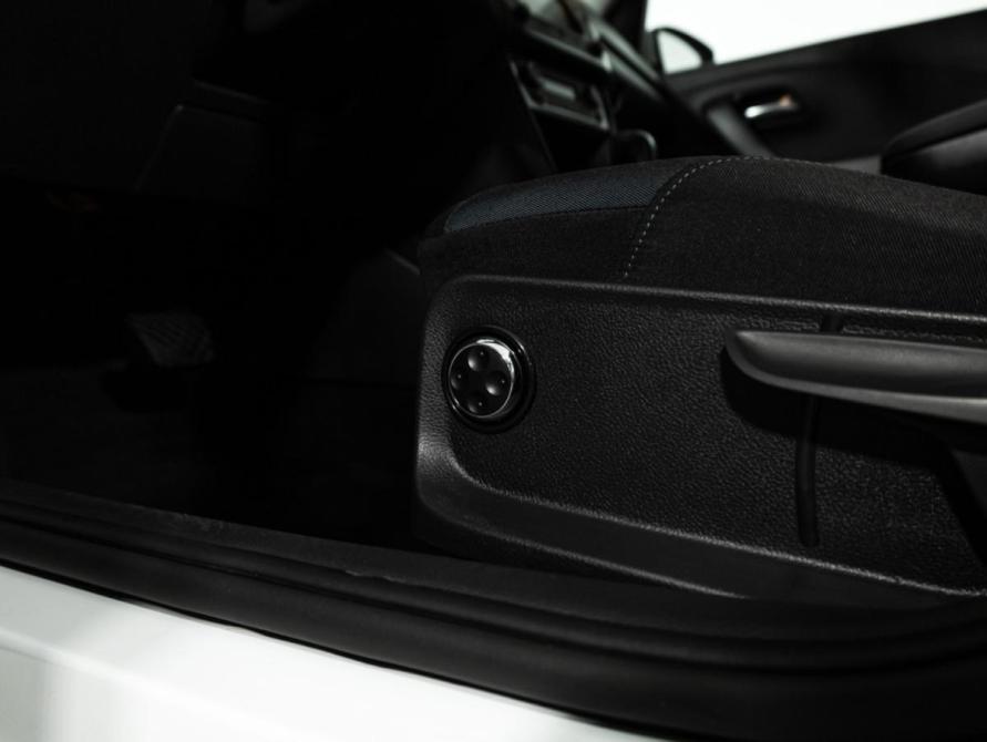 Volkswagen Polo V Рестайлинг Санкт-Петербург  - изображение 18