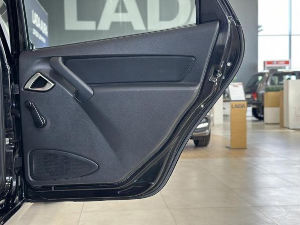 Lada (ВАЗ) Granta I Рестайлинг с пробегом 2023 года, цена 780 000 рублей, 28000 км, седан, Автокод Объявления