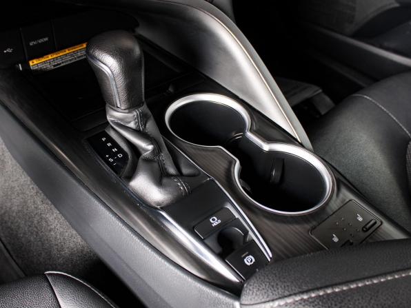 Toyota Camry VIII (XV70) Рестайлинг с пробегом 2022 года, цена 3 129 000 рублей, 136000 км, седан, Автокод Объявления