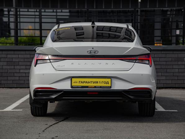 Hyundai Elantra VII (CN7) с пробегом 2021 года, цена 2 095 000 рублей, 49350 км, седан, Автокод Объявления