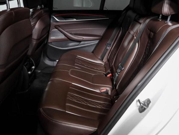 BMW 5 серии VII (G30/G31/G38) Рестайлинг с пробегом 2021 года, цена 6 200 000 рублей, 117422 км, седан, Автокод Объявления
