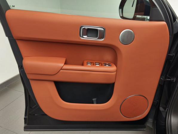 Li Auto (Lixiang) L9 I с пробегом 2023 года, цена 6 400 000 рублей, 42148 км, внедорожник, Автокод Объявления