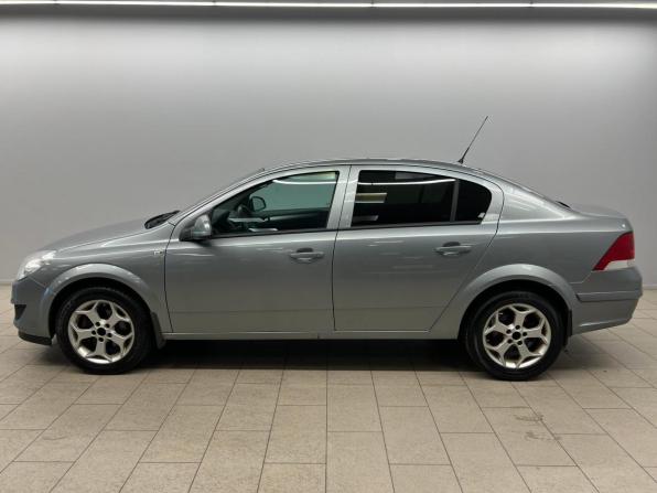 Opel Astra H Рестайлинг с пробегом 2010 года, цена 540 000 рублей, 166762 км, седан, Автокод Объявления