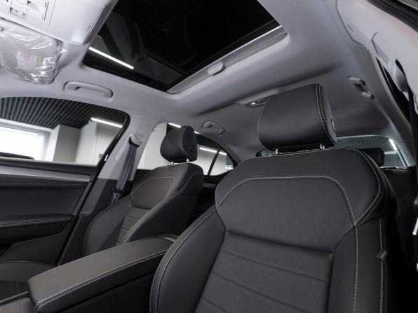 Skoda Superb III Рестайлинг с пробегом 2025 года, цена 3 350 000 рублей, 30 км, лифтбек, Автокод Объявления