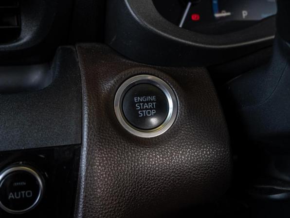 Toyota Yaris Cross I с пробегом 2021 года, цена 2 100 000 рублей, 93495 км, внедорожник, Автокод Объявления