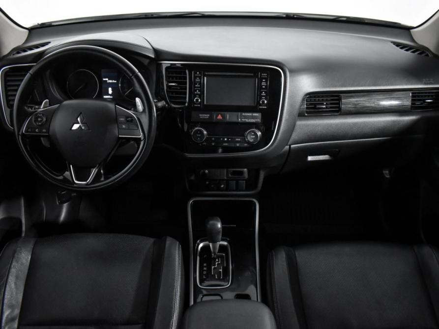 Mitsubishi Outlander III Рестайлинг 2 Санкт-Петербург  - изображение 13