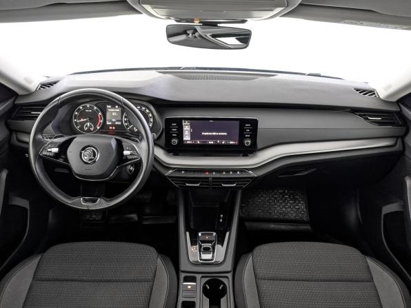 Skoda Octavia IV (A8) с пробегом 2021 года, цена 2 850 000 рублей, 32822 км, лифтбек, Автокод Объявления