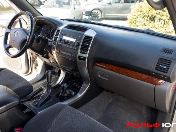 Toyota Land Cruiser Prado 120 Series Рестайлинг с пробегом 2007 года, цена 2 208 000 рублей, 155107 км, внедорожник, Автокод Объявления