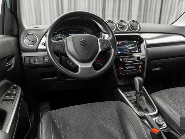 Suzuki Vitara II Рестайлинг с пробегом 2020 года, цена 2 370 000 рублей, 88307 км, внедорожник, Автокод Объявления