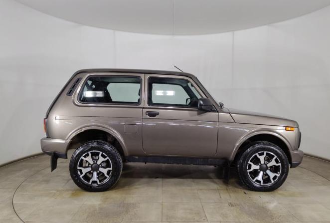 Lada (ВАЗ) 2131 (4x4) I Рестайлинг (2020) с пробегом 2021 года, цена 830 000 рублей, 35000 км, внедорожник, Автокод Объявления