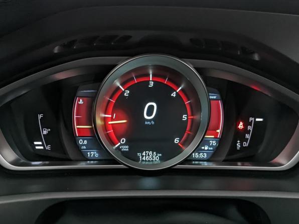 Volvo V40 II с пробегом 2015 года, цена 1 280 000 рублей, 146531 км, хэтчбек, Автокод Объявления