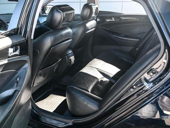 Hyundai Sonata VI (YF) с пробегом 2010 года, цена 1 299 000 рублей, 187627 км, седан, Автокод Объявления