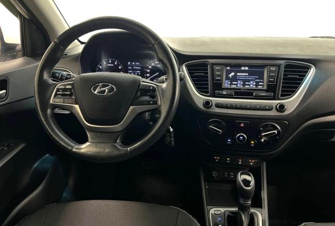 Hyundai Solaris II с пробегом 2018 года, цена 1 370 000 рублей, 148014 км, седан, Автокод Объявления