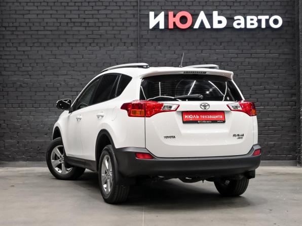 Toyota RAV4 IV (XA40) с пробегом 2015 года, цена 2 050 000 рублей, 116976 км, внедорожник, Автокод Объявления