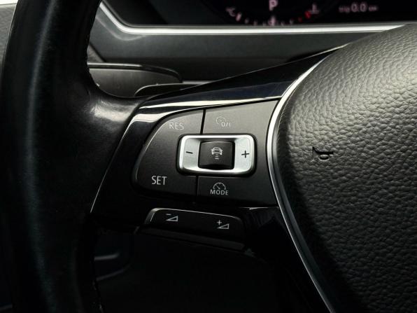 Volkswagen Tiguan II с пробегом 2018 года, цена 2 999 000 рублей, 112820 км, внедорожник, Автокод Объявления