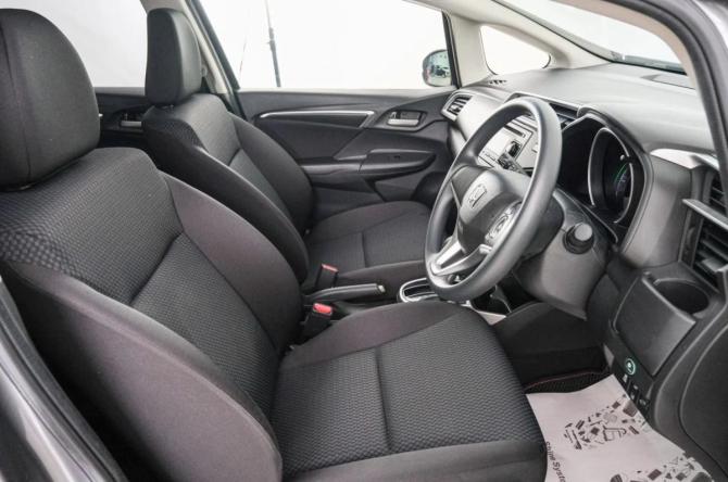 Honda Fit III Рестайлинг с пробегом 2019 года, цена 1 349 000 рублей, 18584 км, хэтчбек, Автокод Объявления