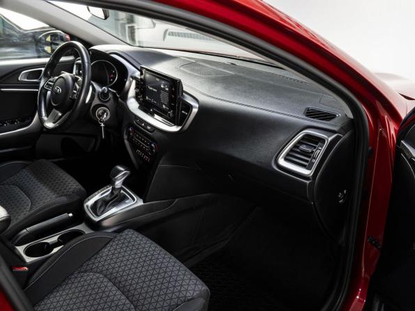 Kia XCeed I с пробегом 2021 года, цена 2 249 000 рублей, 37244 км, хэтчбек, Автокод Объявления