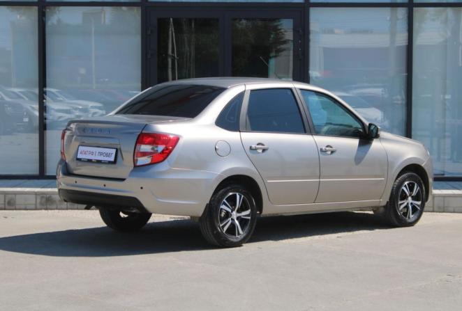 Lada (ВАЗ) Granta I Рестайлинг с пробегом 2022 года, цена 880 000 рублей, 71002 км, седан, Автокод Объявления