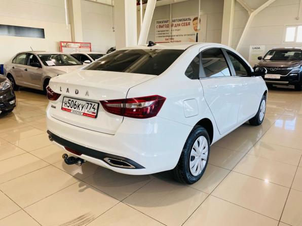 Lada (ВАЗ) Vesta I Рестайлинг (NG) с пробегом 2024 года, цена 1 349 000 рублей, 35205 км, седан, Автокод Объявления