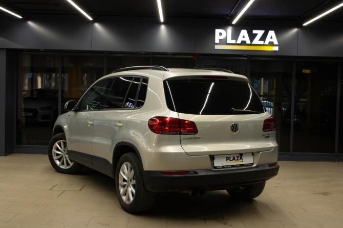 Volkswagen Tiguan I Рестайлинг с пробегом 2015 года, цена 1 689 000 рублей, 106722 км, внедорожник, Автокод Объявления