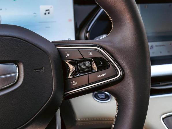 Geely Monjaro I Рестайлинг с пробегом 2024 года, цена 3 648 000 рублей, 28008 км, внедорожник, Автокод Объявления