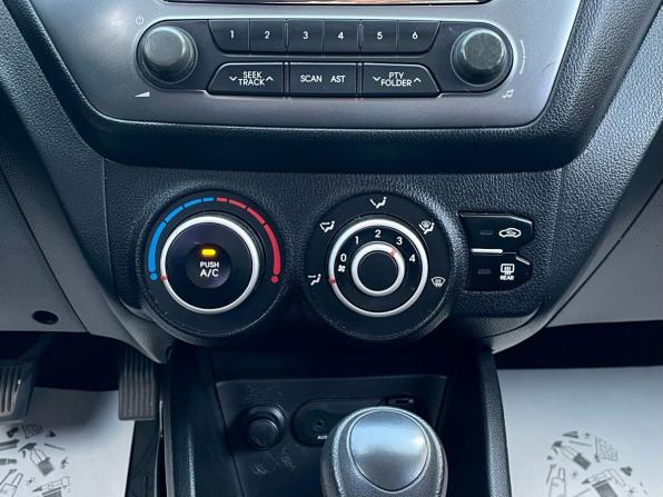 Kia Rio III с пробегом 2013 года, цена 795 000 рублей, 184000 км, седан, Автокод Объявления