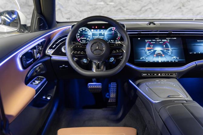 Новый Mercedes-Benz E-Класс AMG VI (W214) 2025 года, цена 15 490 000 рублей, седан, Автокод Объявления