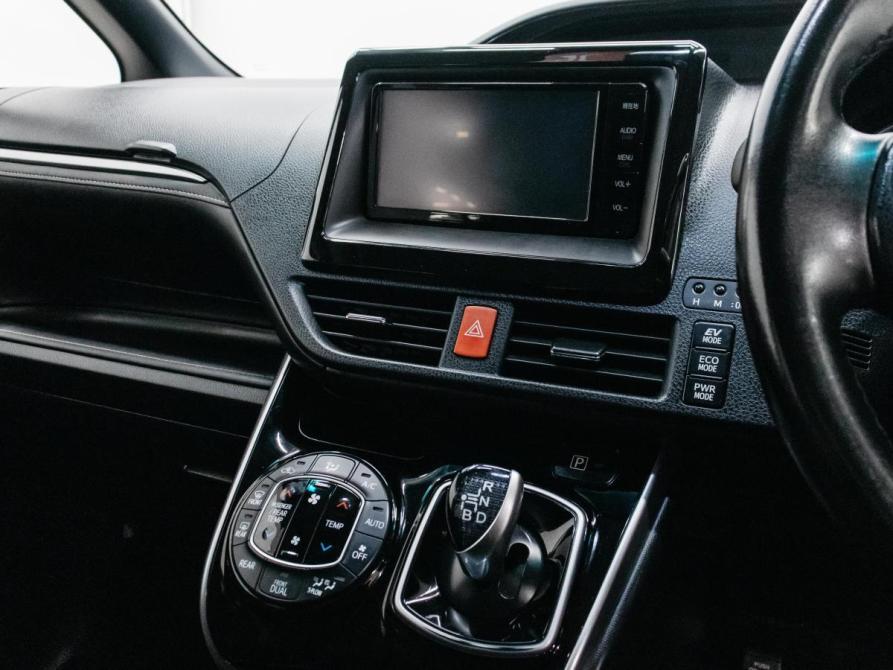 Toyota Esquire I Красноярск  - изображение 21