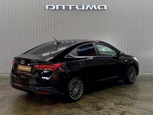 Hyundai Solaris II Рестайлинг с пробегом 2021 года, цена 1 597 000 рублей, 102457 км, седан, Автокод Объявления