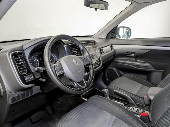 Mitsubishi Outlander III Рестайлинг 2 с пробегом 2018 года, цена 1 925 000 рублей, 117278 км, внедорожник, Автокод Объявления