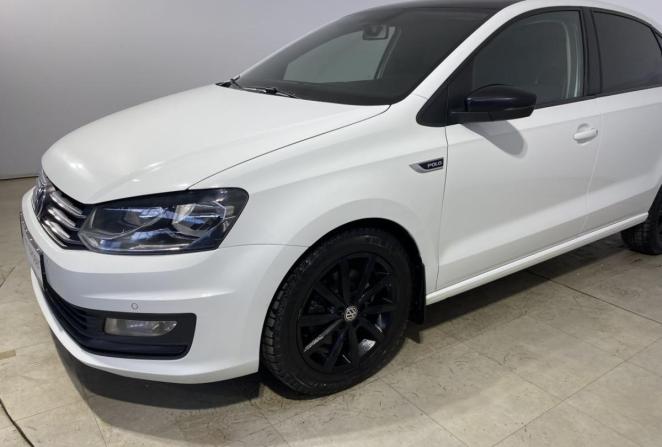Volkswagen Polo V Рестайлинг с пробегом 2019 года, цена 1 290 000 рублей, 207090 км, седан, Автокод Объявления