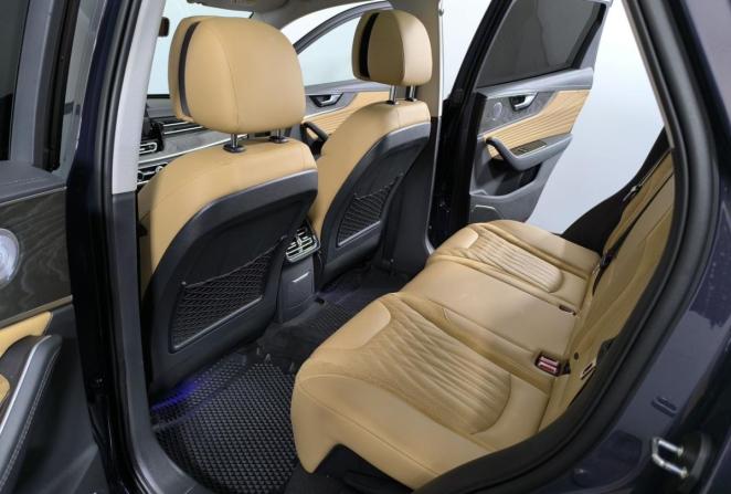 Hongqi HS5 I Рестайлинг с пробегом 2023 года, цена 3 000 000 рублей, 53491 км, внедорожник, Автокод Объявления