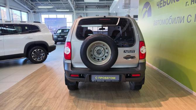 Chevrolet Niva I Рестайлинг с пробегом 2011 года, цена 395 000 рублей, 125019 км, внедорожник, Автокод Объявления