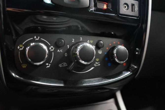 Nissan Terrano III (D10) с пробегом 2015 года, цена 1 155 000 рублей, 142000 км, внедорожник, Автокод Объявления