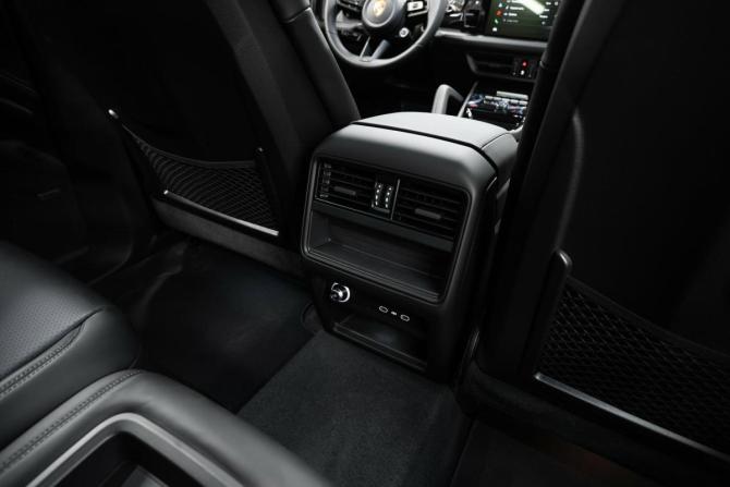 Новый Porsche Cayenne III Рестайлинг 2026 года, цена 16 550 000 рублей, внедорожник, Автокод Объявления