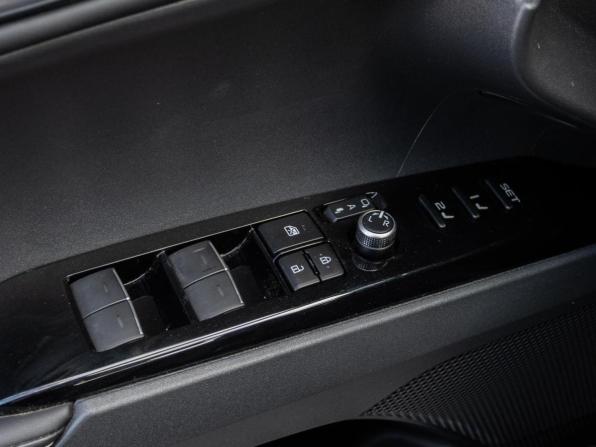 Toyota Camry IX (XV80) China Market с пробегом 2026 года, цена 4 240 000 рублей, 46 км, седан, Автокод Объявления