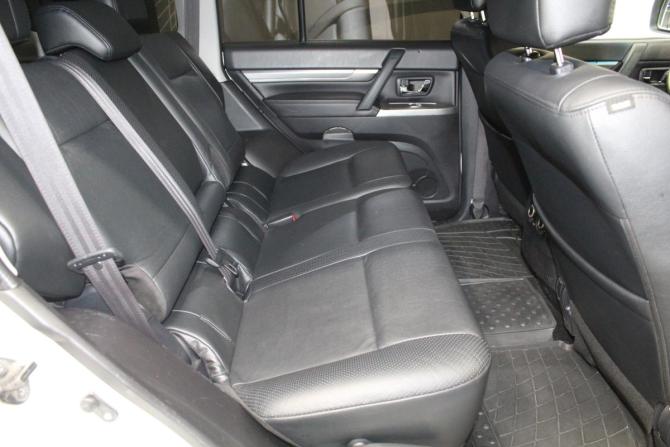 Mitsubishi Pajero IV Рестайлинг 1 с пробегом 2011 года, цена 1 819 000 рублей, 319213 км, внедорожник, Автокод Объявления