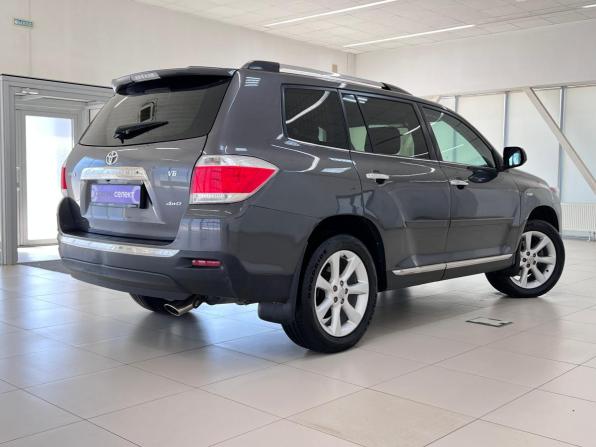 Toyota Highlander II (XU40) Рестайлинг с пробегом 2010 года, цена 2 190 000 рублей, 102444 км, внедорожник, Автокод Объявления